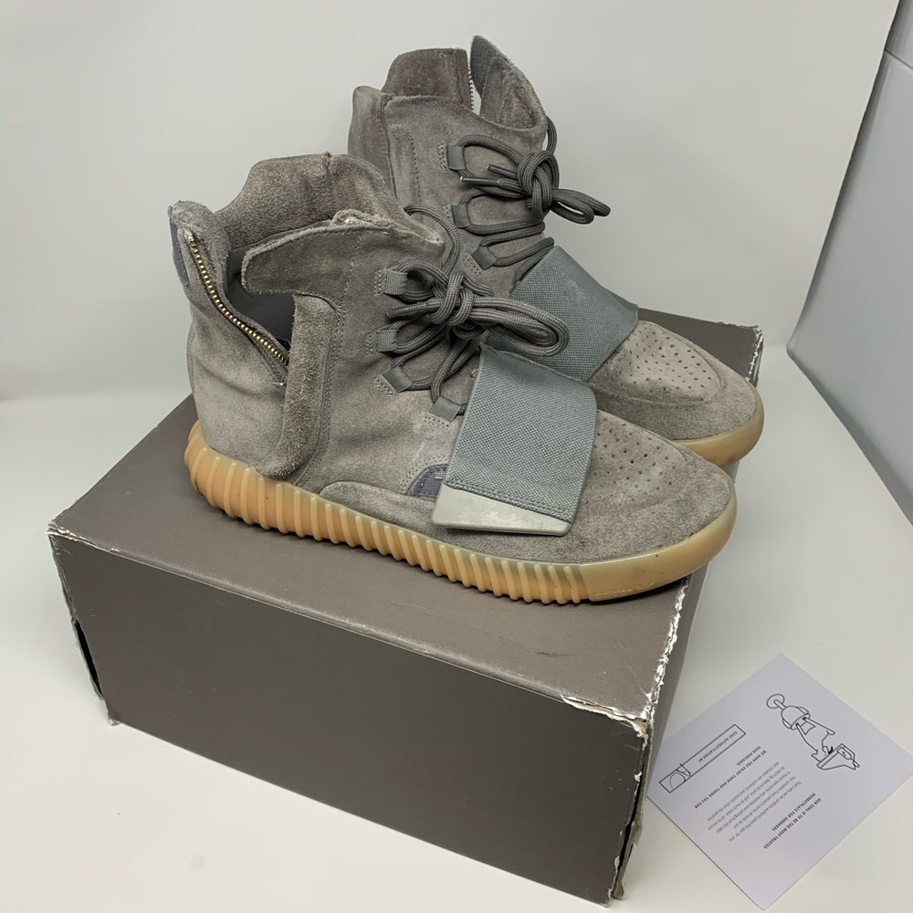 Yeezy 750 Boost ‘Grey Gum’ Boots 100% Authentic
